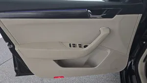 Skoda Superb Combi 2.0 TDI Style | Thumbnail 11 von 28