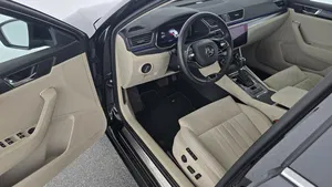 Skoda Superb Combi 2.0 TDI Style | Thumbnail 13 von 28