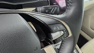 Skoda Superb Combi 2.0 TDI Style | Thumbnail 17 von 28