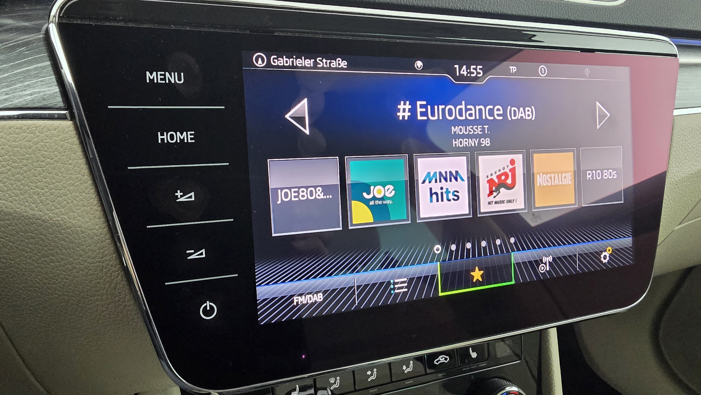 Skoda Superb Combi 2.0 TDI Style | Bild 18 von 28