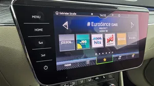 Skoda Superb Combi 2.0 TDI Style | Thumbnail 18 von 28