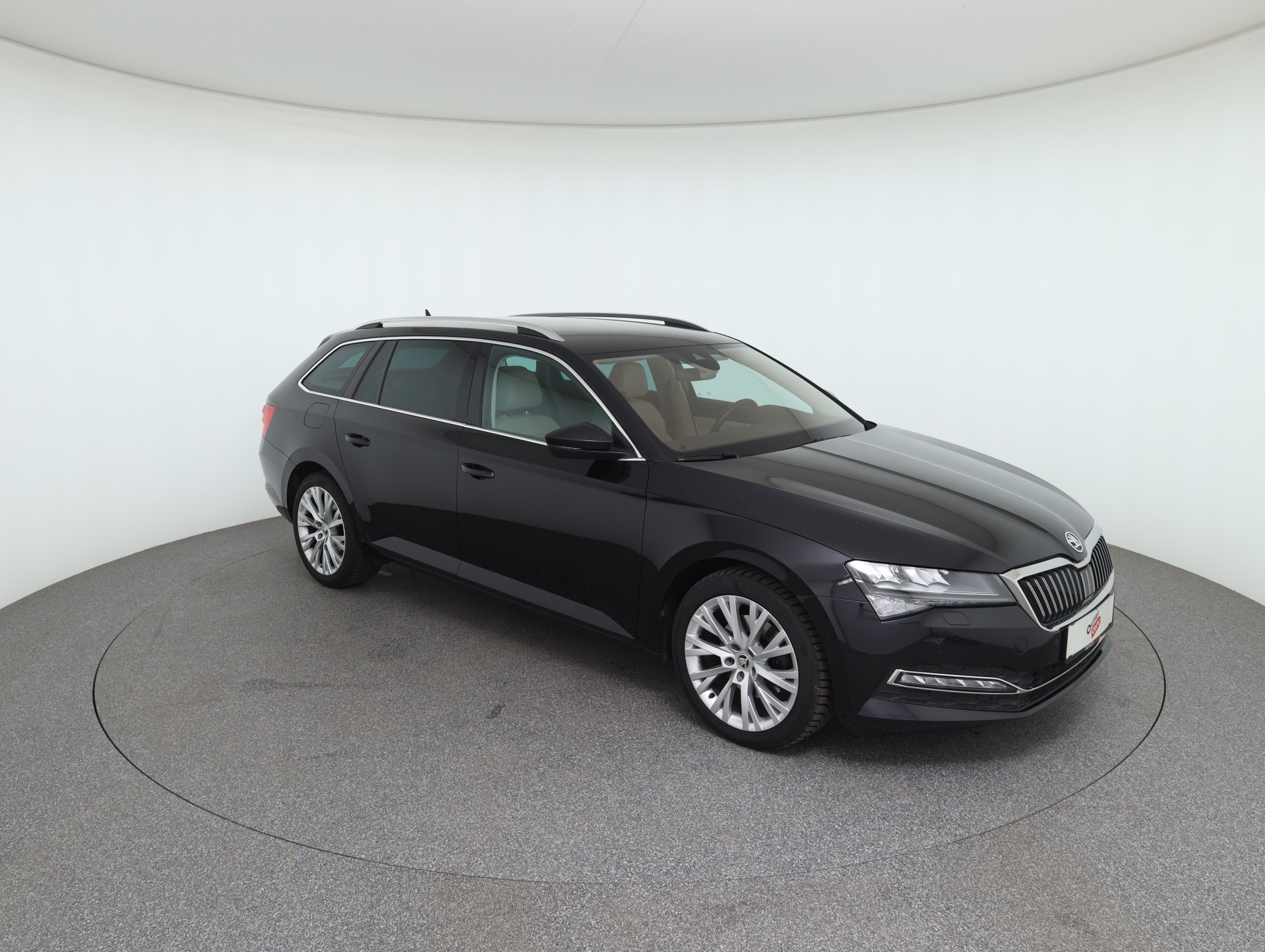 Skoda Superb Combi 2.0 TDI Style | Bild 4 von 28