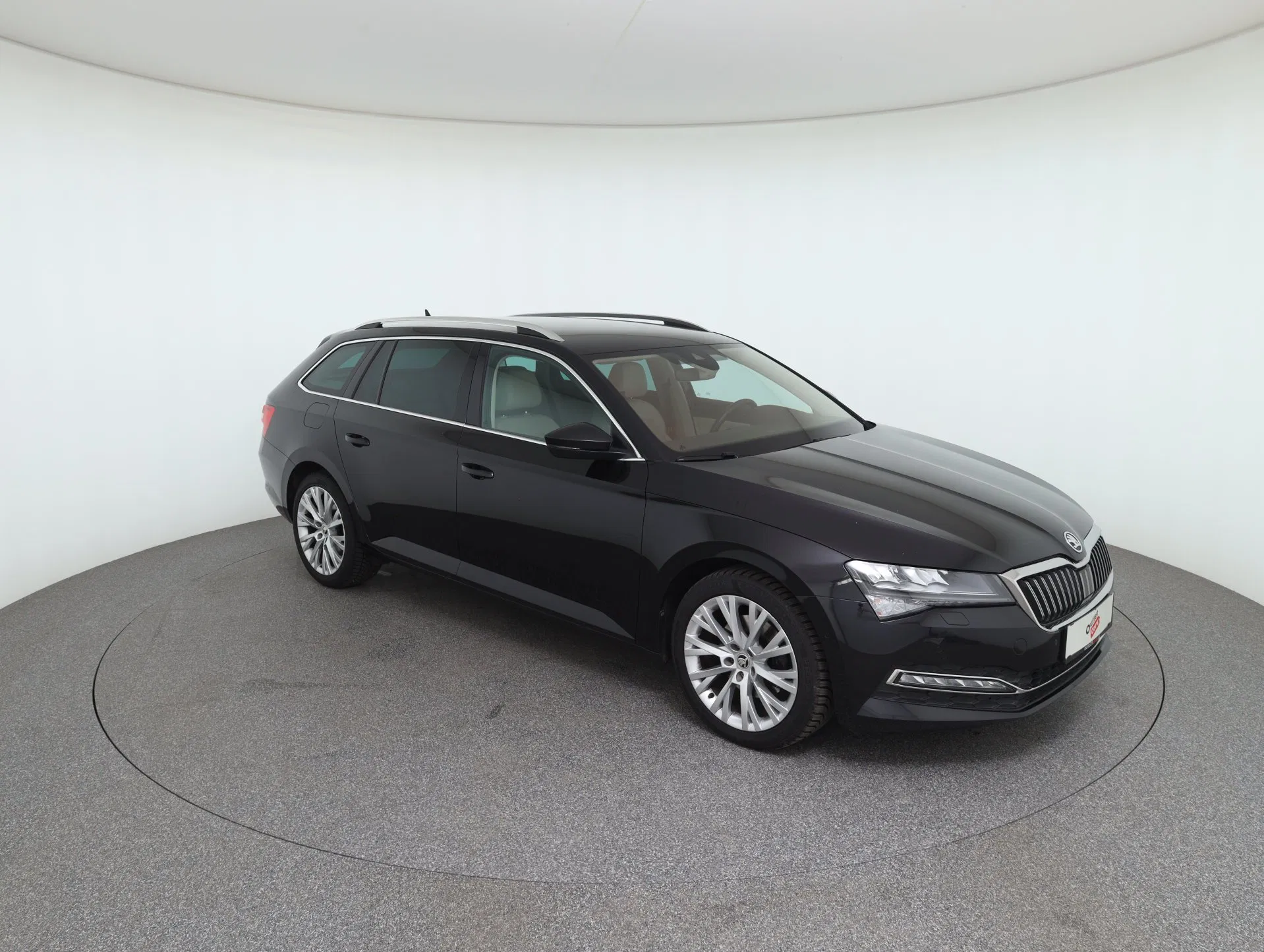 Skoda Superb Combi 2.0 TDI Style | Bild 4 von 28