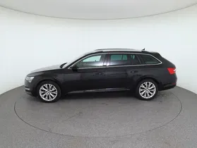 Skoda Superb Combi 2.0 TDI Style | Thumbnail 9 von 28