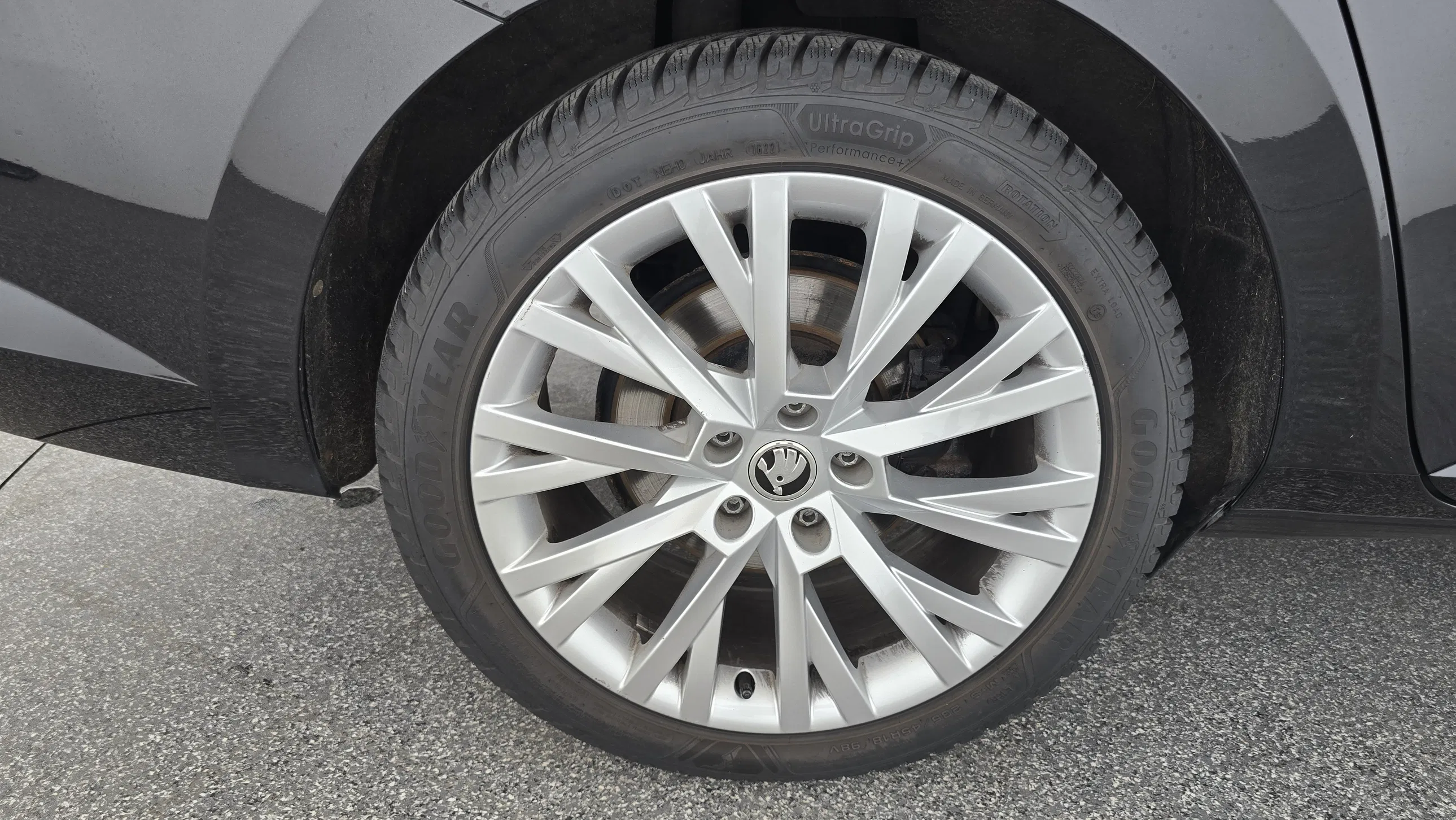 Skoda Superb Combi 2.0 TDI Style | Bild 10 von 28