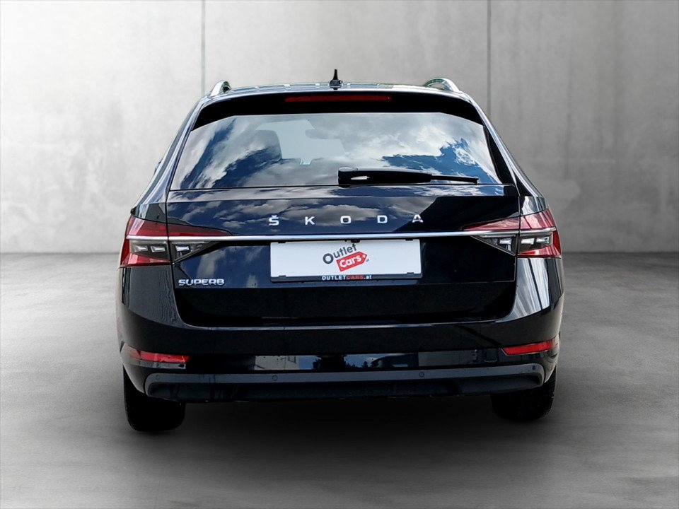 Skoda Superb Combi 2.0 TDI Style | Bild 6 von 27