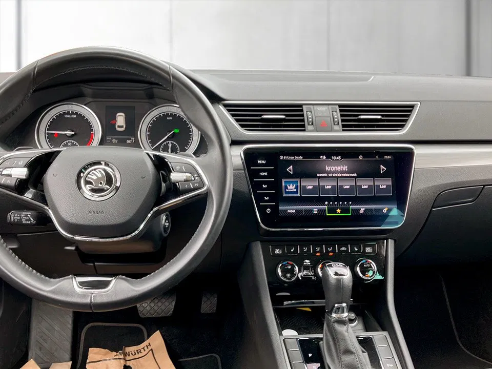 Skoda Superb Combi 2.0 TDI Style | Bild 10 von 29