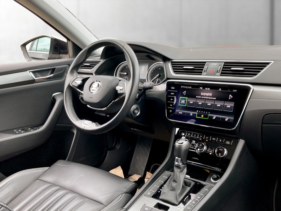 Skoda Superb Combi 2.0 TDI Style | Bild 11 von 29