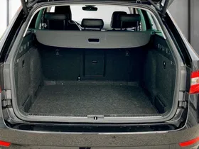 Skoda Superb Combi 2.0 TDI Style | Thumbnail 13 von 29
