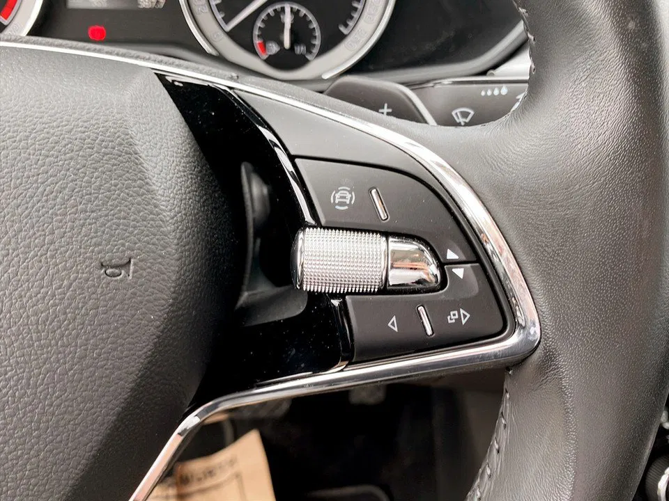 Skoda Superb Combi 2.0 TDI Style | Bild 23 von 29