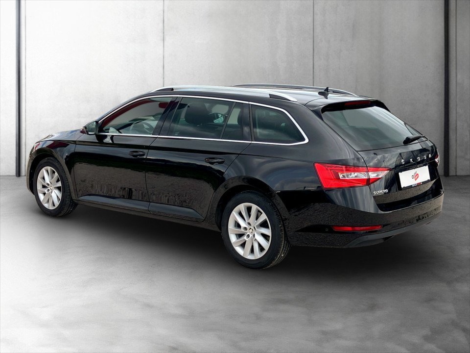 Skoda Superb Combi 2.0 TDI Style | Bild 3 von 29