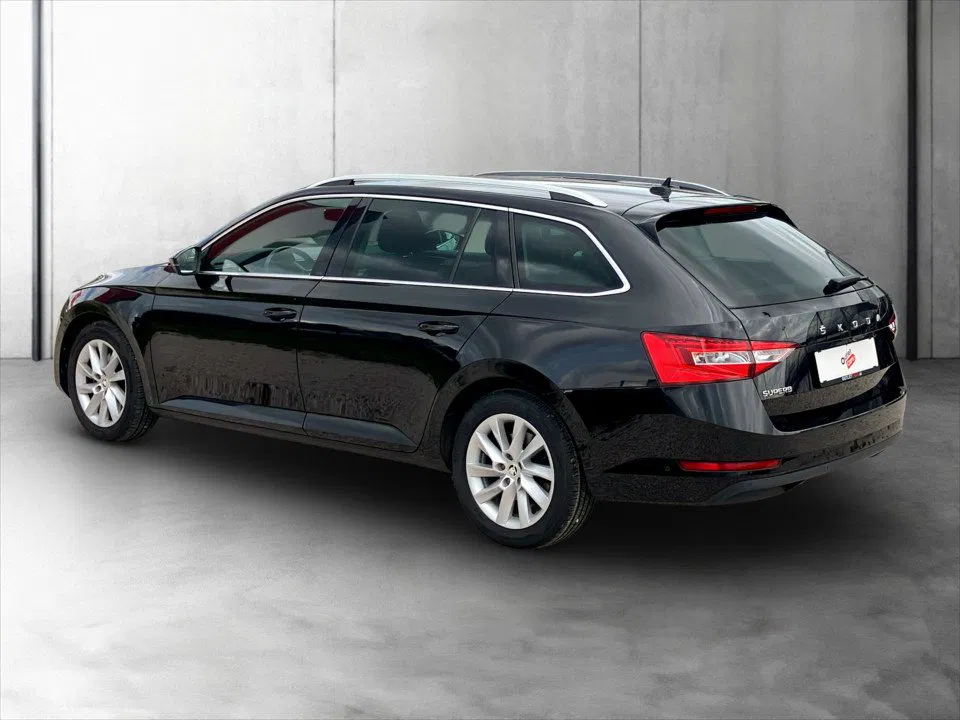 Skoda Superb Combi 2.0 TDI Style | Bild 3 von 29