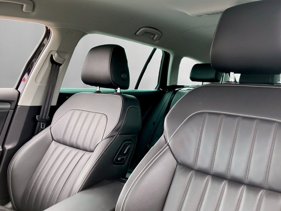 Skoda Superb Combi 2.0 TDI Style | Bild 7 von 29