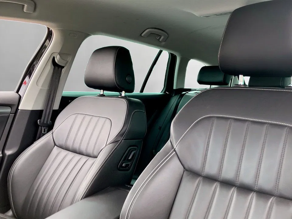 Skoda Superb Combi 2.0 TDI Style | Bild 7 von 29