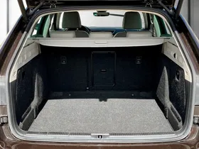 Skoda Superb Combi 2.0 TDI Style Aut. | Thumbnail 22 von 24