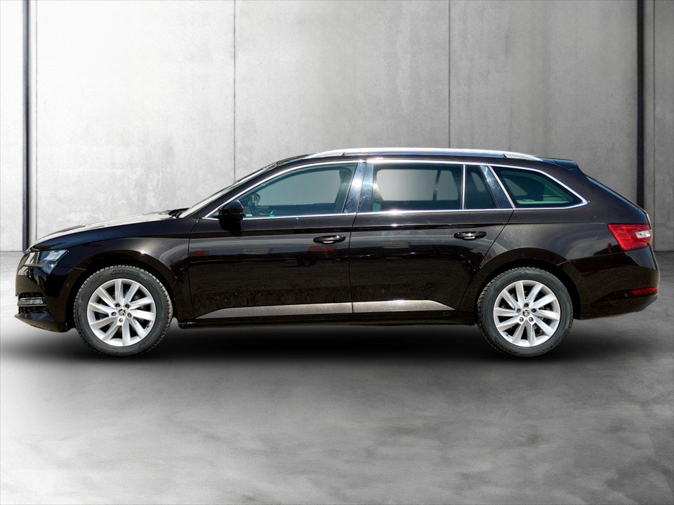 Skoda Superb Combi 2.0 TDI Style Aut. | Bild 3 von 24