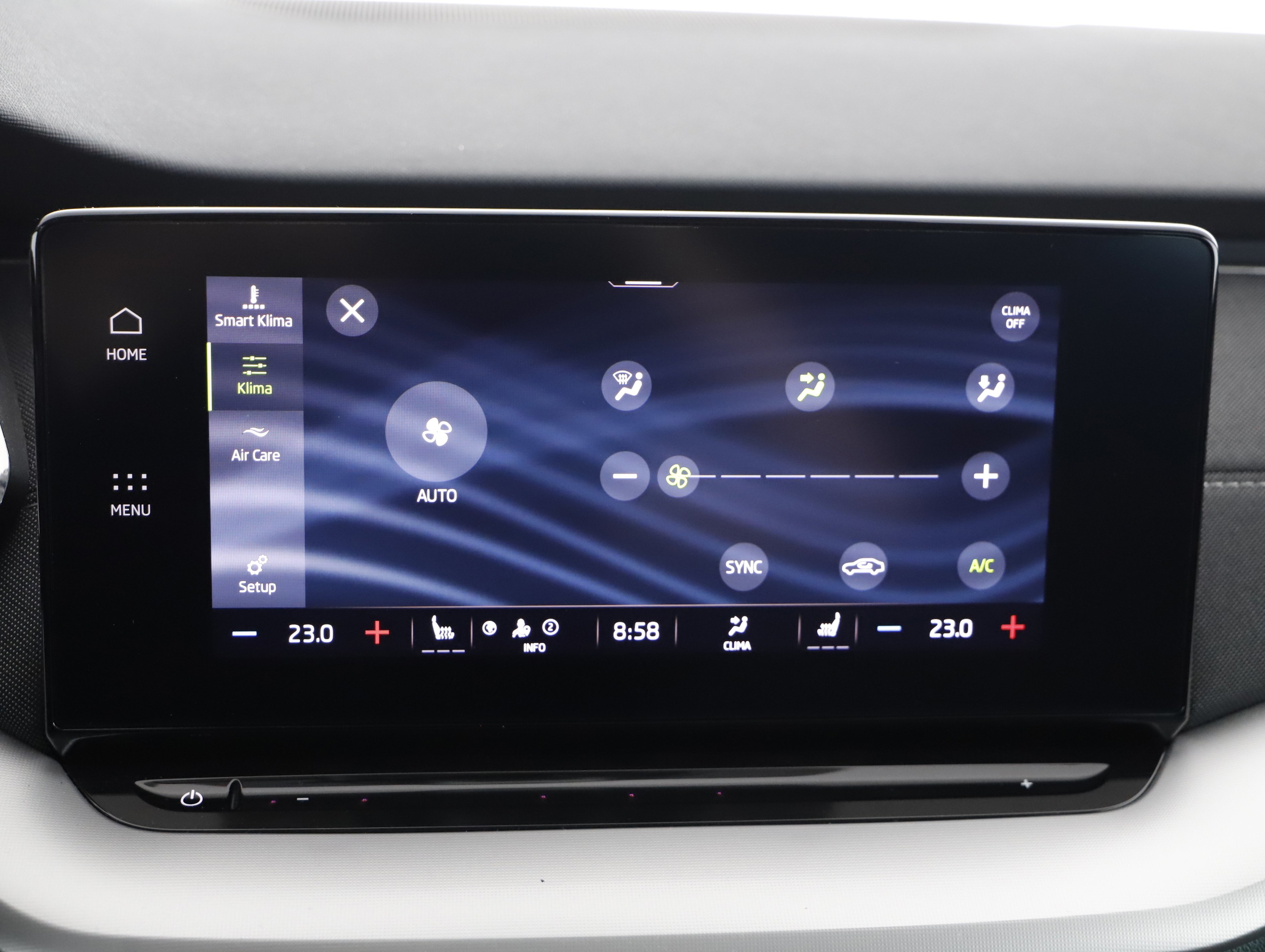Skoda Octavia Combi 2.0 TDI Style | Bild 17 von 24