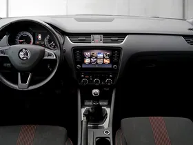 Skoda Octavia Combi 2.0TDI Style | Thumbnail 10 von 19