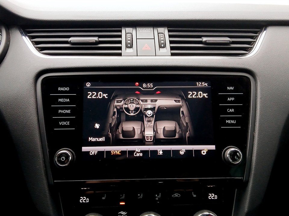 Skoda Octavia Combi 2.0TDI Style | Bild 14 von 19