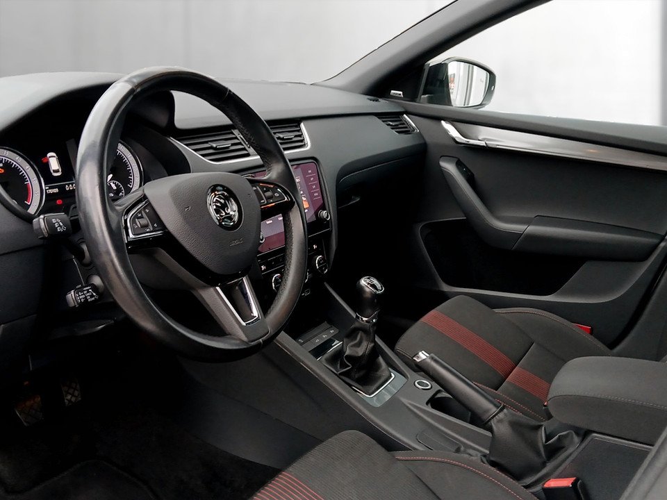 Skoda Octavia Combi 2.0TDI Style | Bild 9 von 19