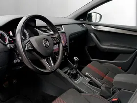 Skoda Octavia Combi 2.0TDI Style | Thumbnail 9 von 19