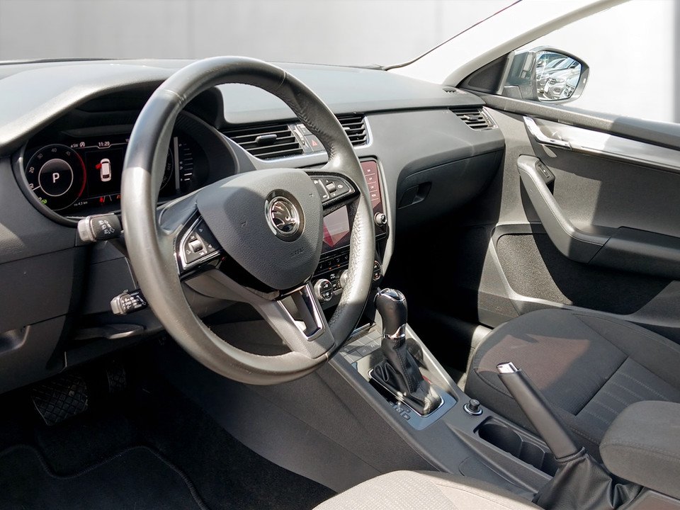 Skoda Octavia Combi 2.0 TDI Style Limited | Bild 7 von 24
