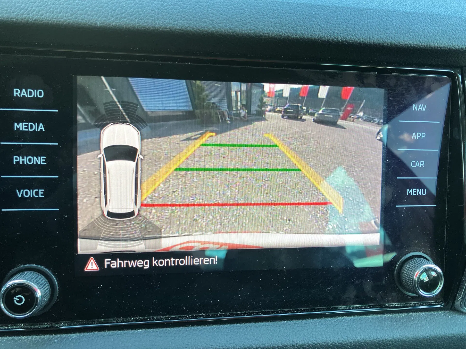 Skoda Kodiaq 2.0 TDI Ambition | Bild 18 von 26