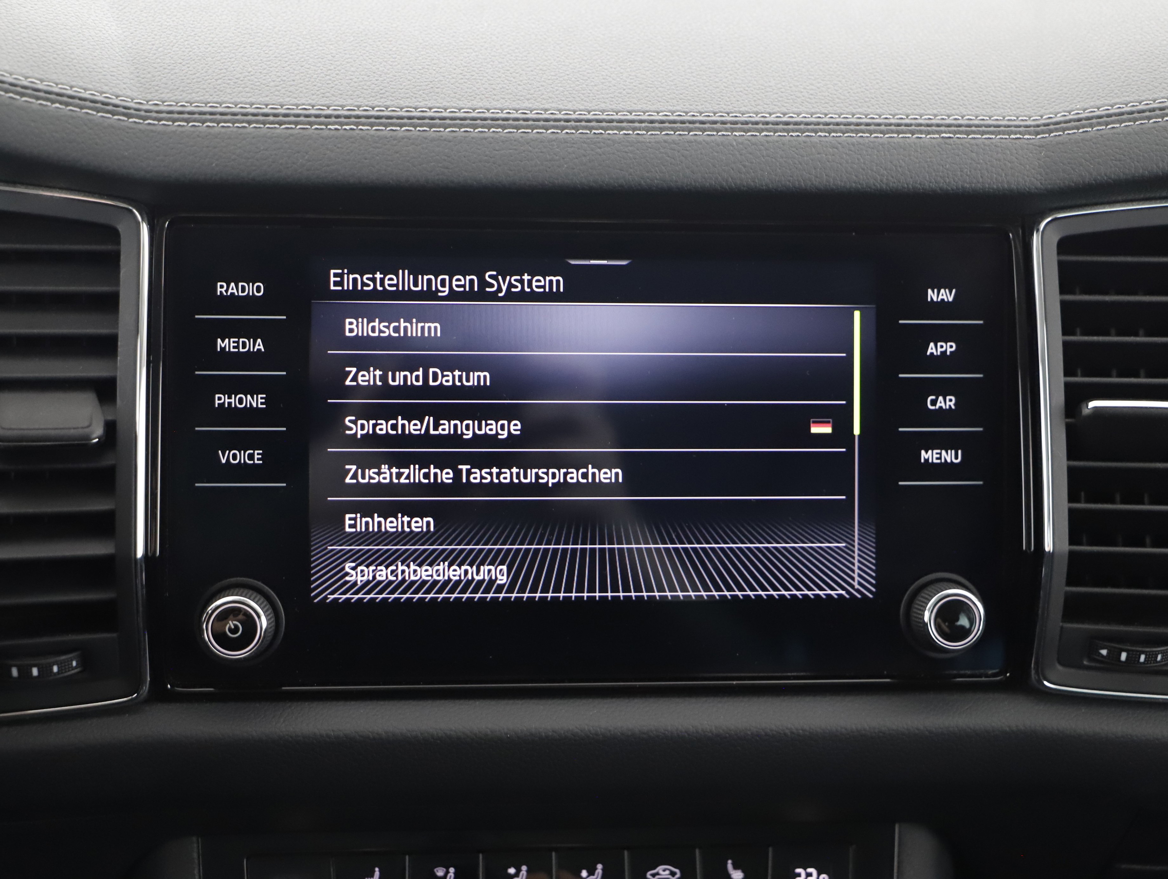 Skoda Kodiaq 2.0 TDI DSG Style | Bild 16 von 25