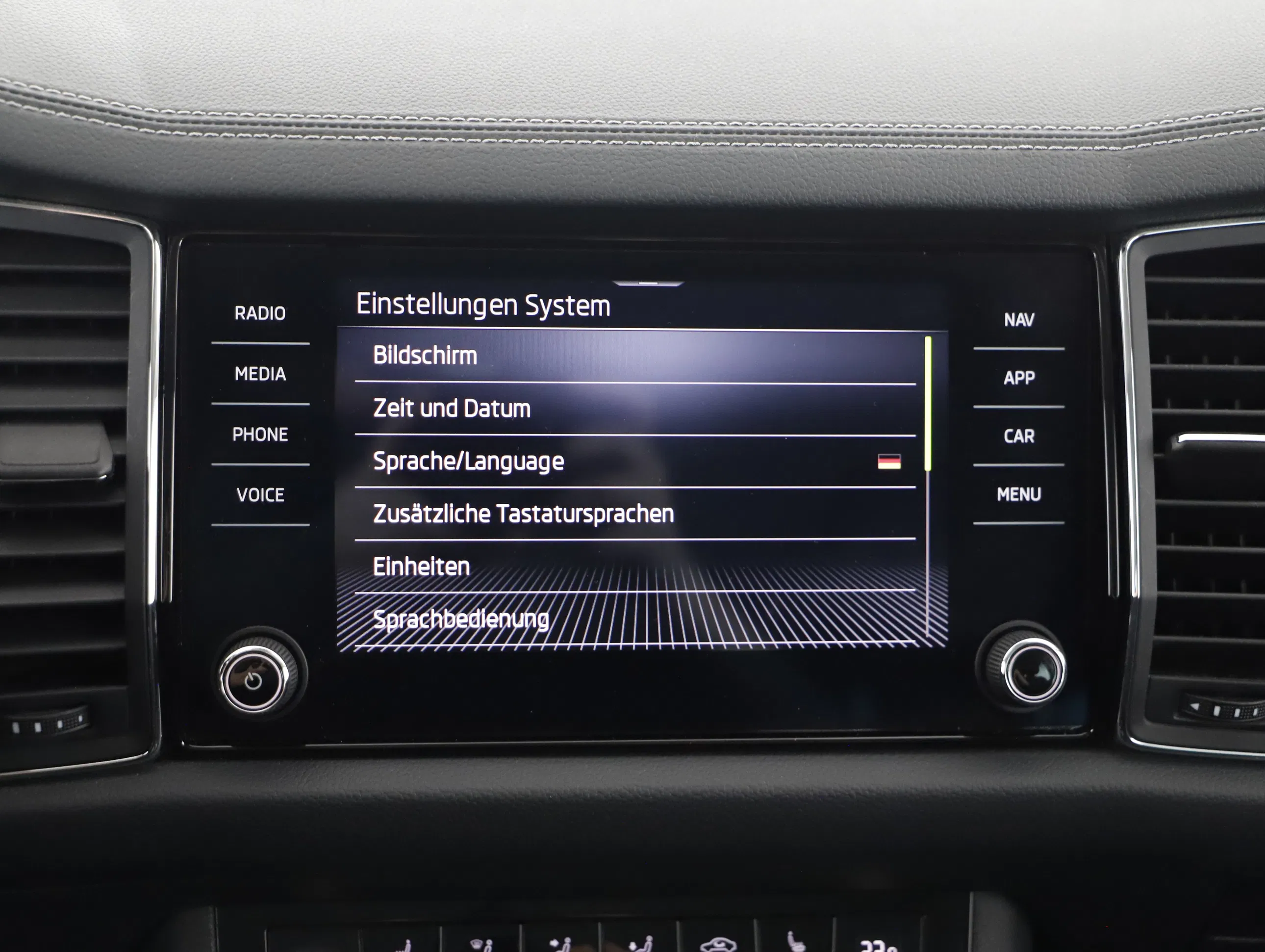 Skoda Kodiaq 2.0 TDI DSG Style | Bild 16 von 25