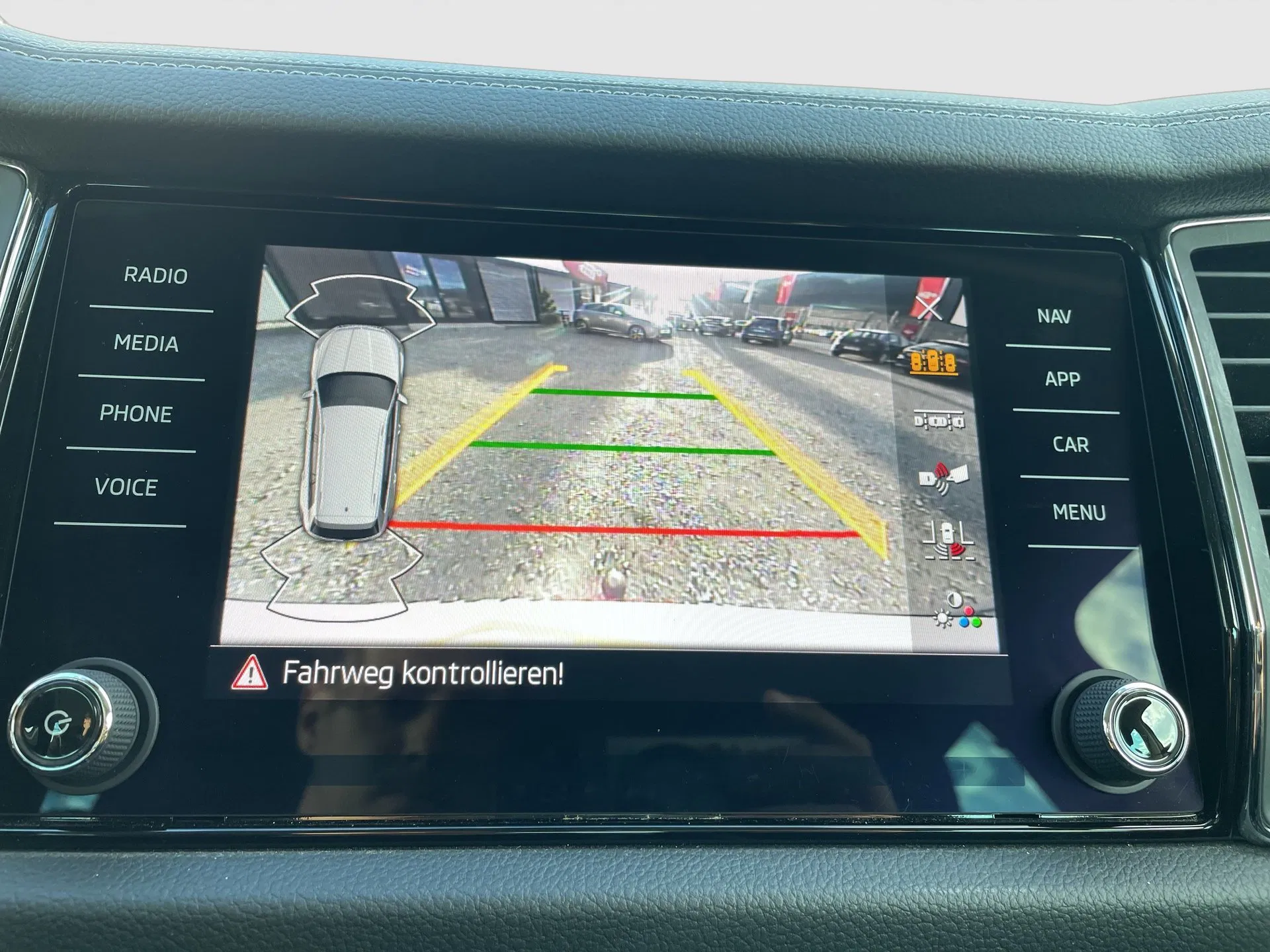 Skoda Kodiaq 2.0 TDI Ambition | Bild 19 von 26