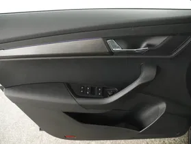 Skoda Karoq Ambition TDI | Thumbnail 10 von 26