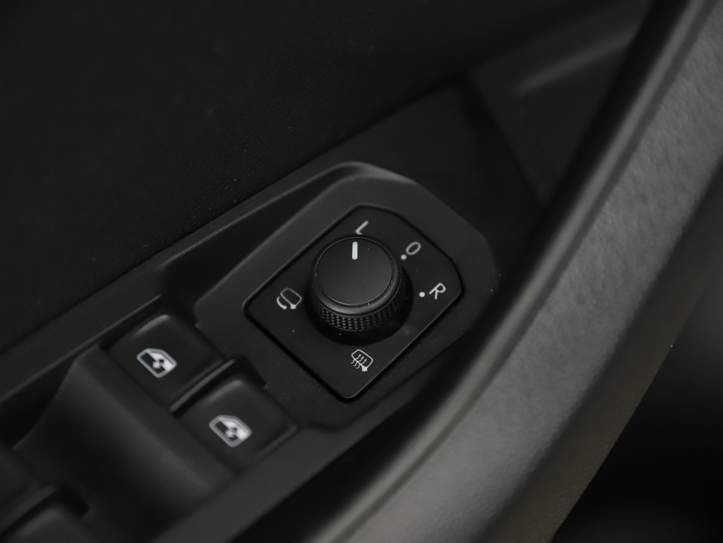 Skoda Karoq Ambition TDI | Bild 11 von 26