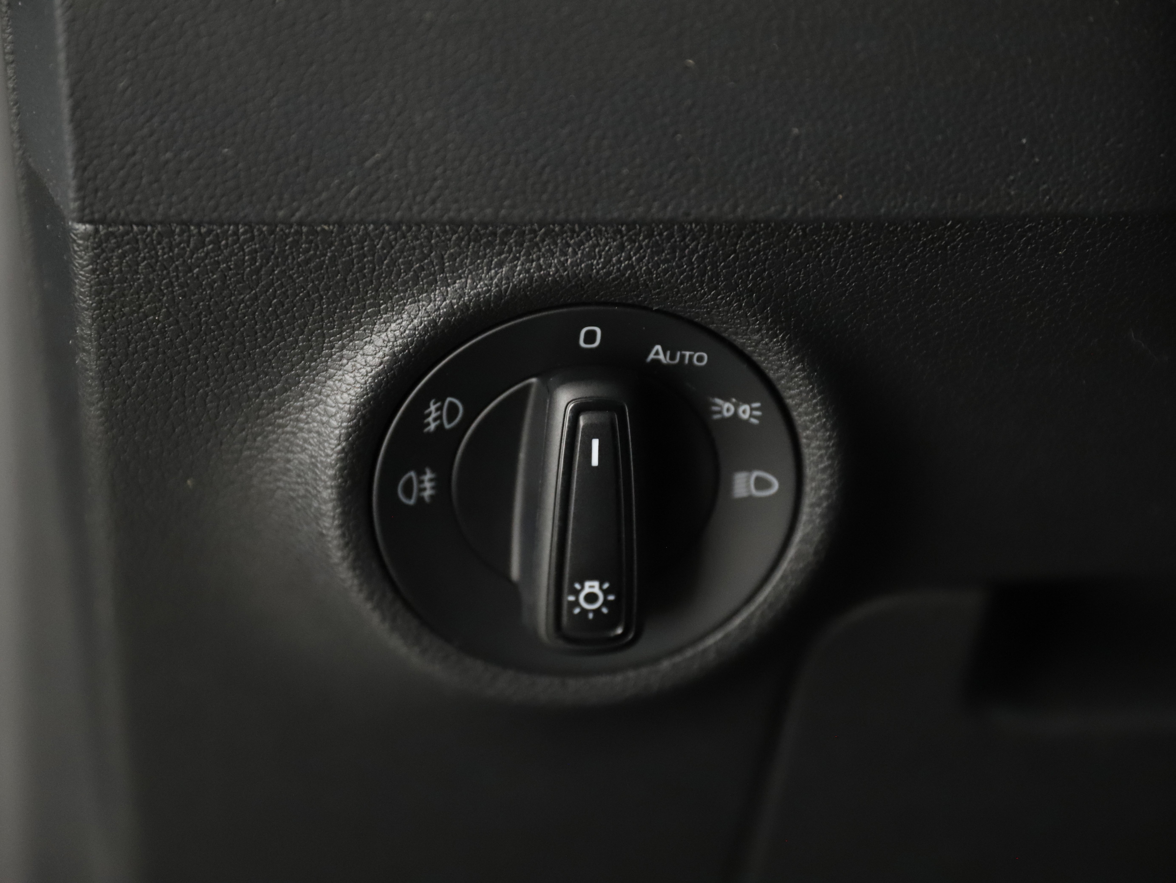 Skoda Karoq Ambition TDI | Bild 12 von 26