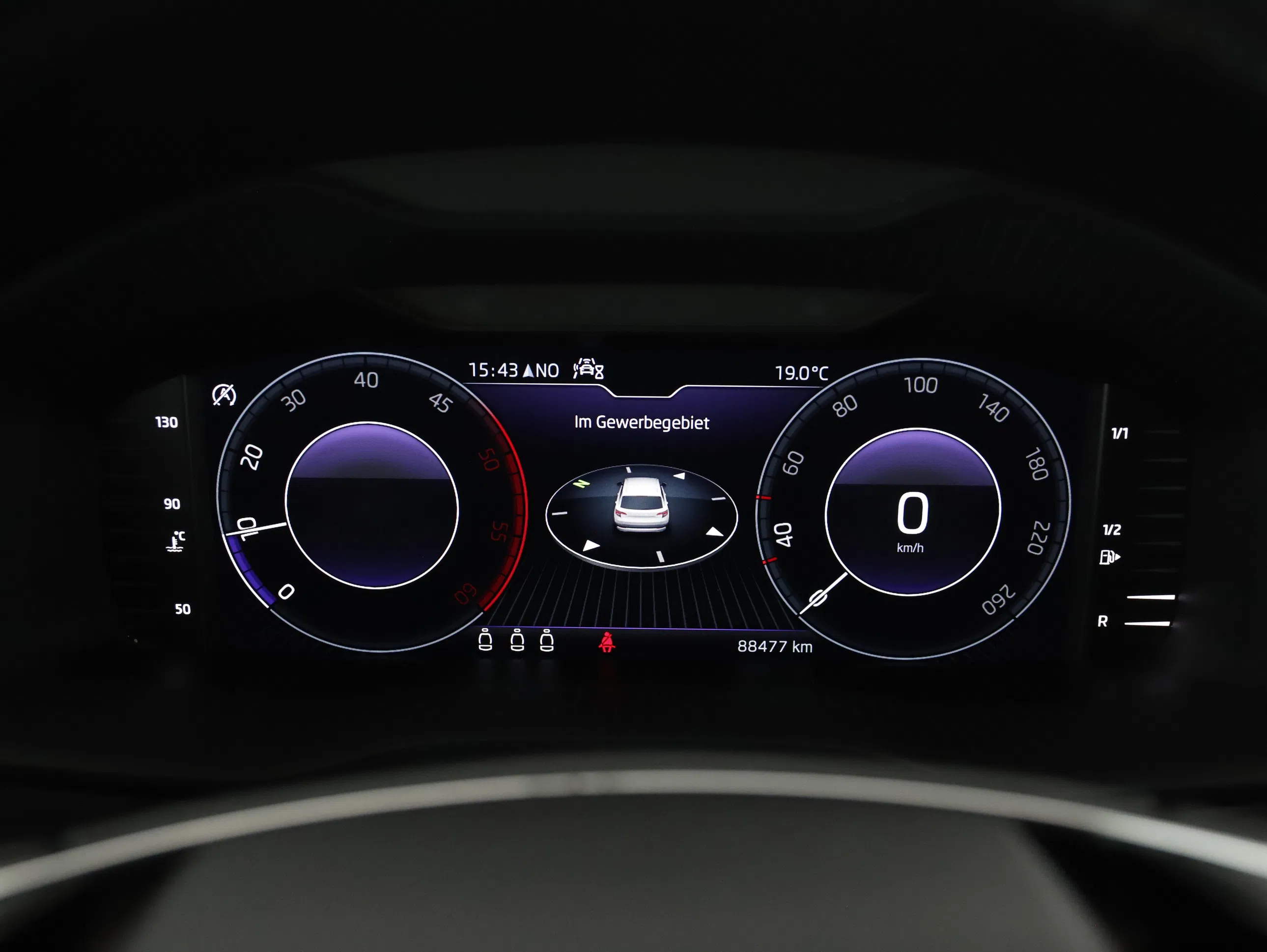 Skoda Karoq Ambition TDI | Bild 15 von 26