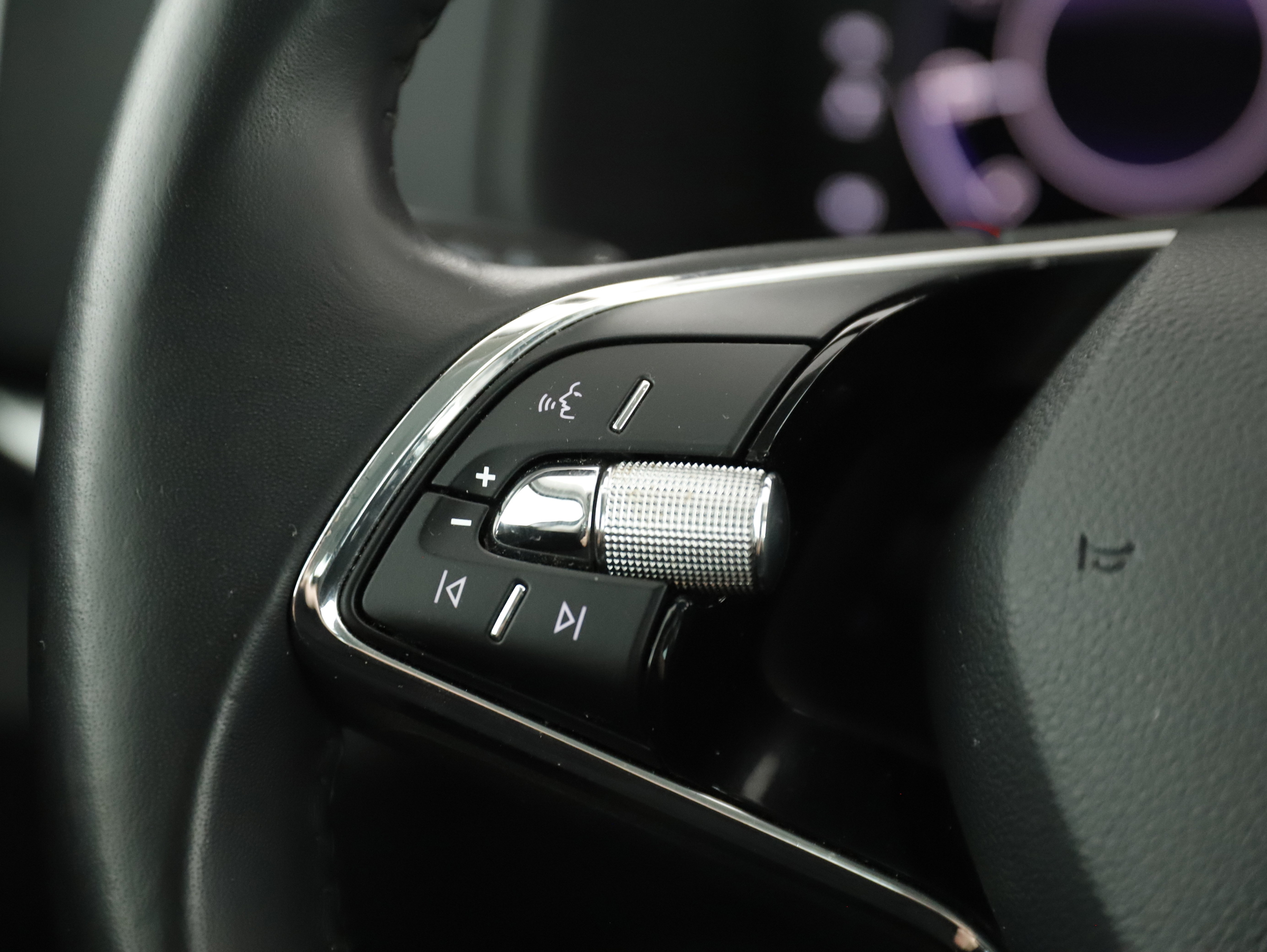 Skoda Karoq Ambition TDI | Bild 17 von 26