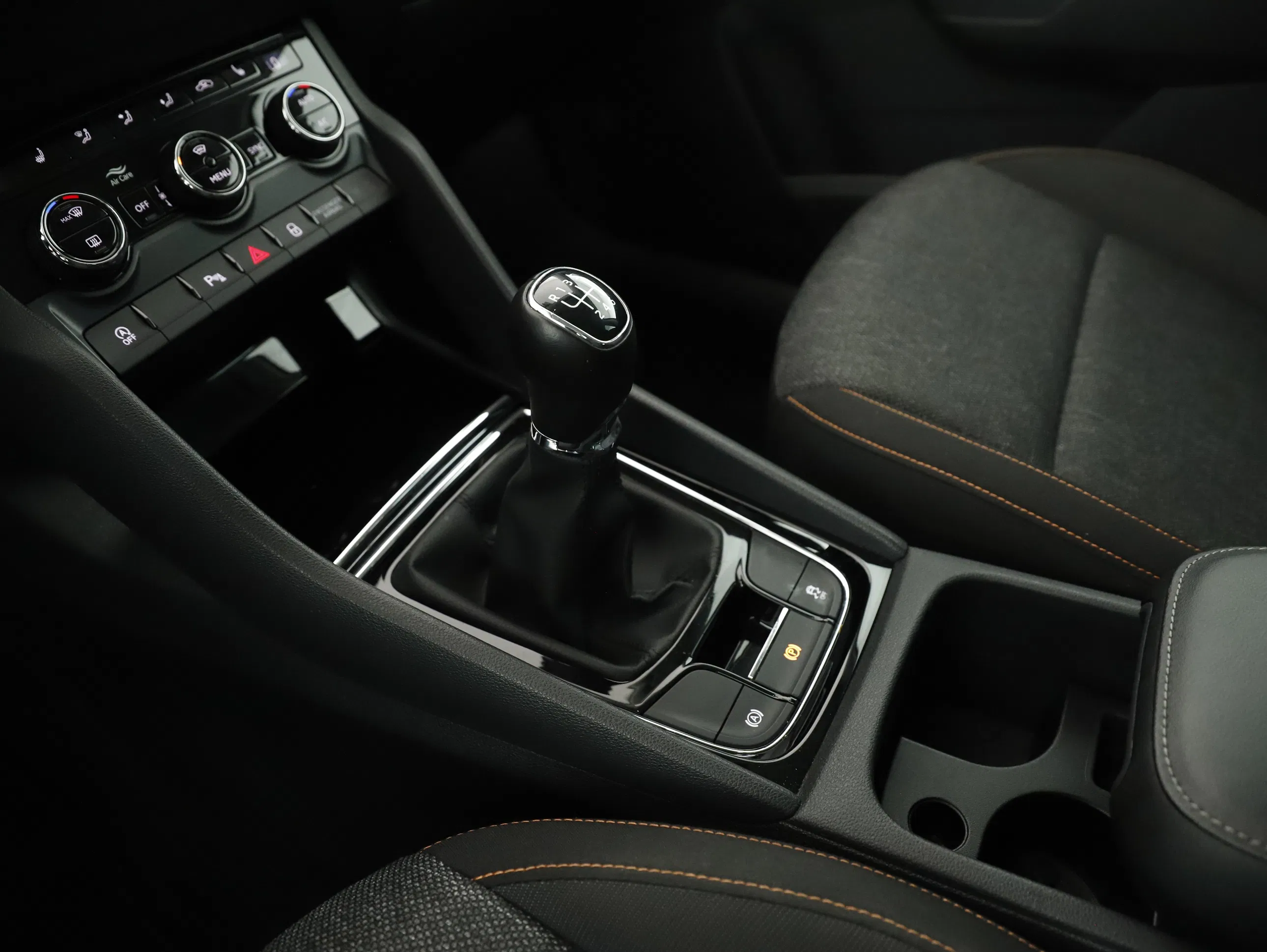 Skoda Karoq Ambition TDI | Bild 23 von 26