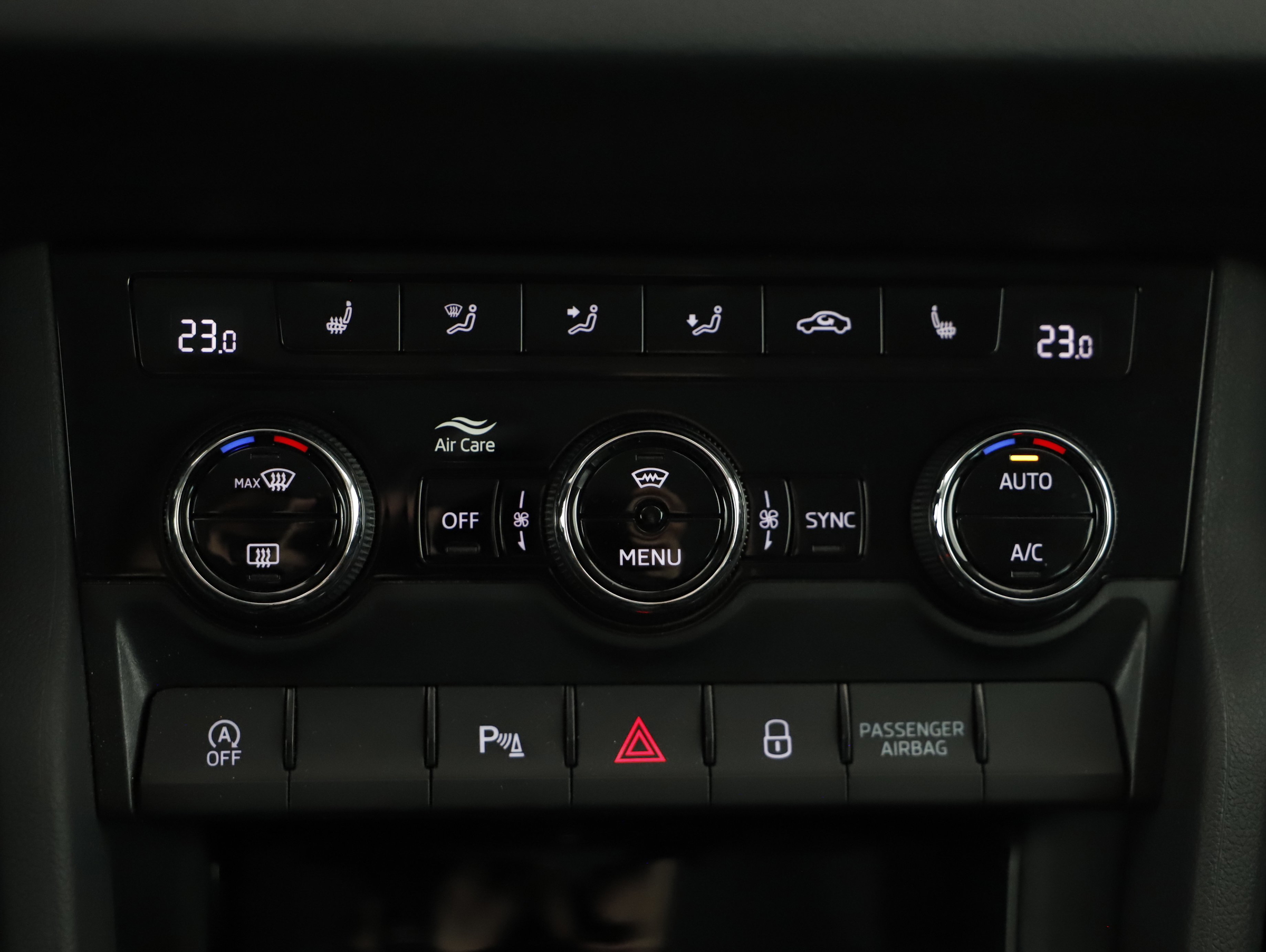 Skoda Karoq 2.0 TDI Ambition | Bild 10 von 22