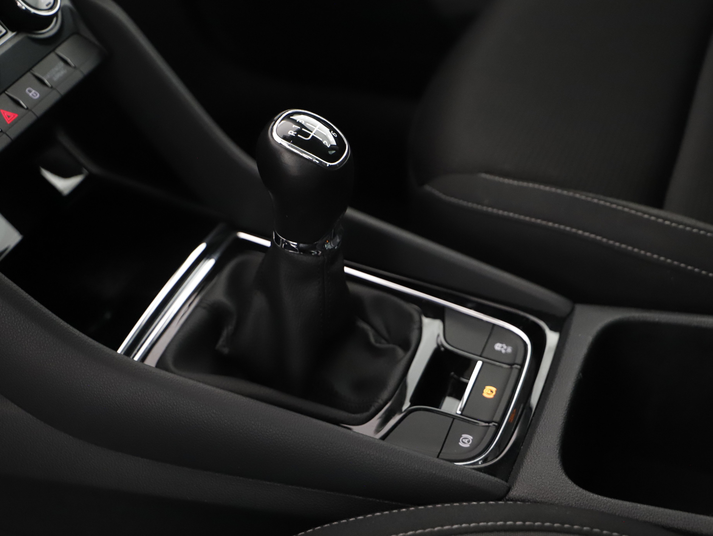 Skoda Karoq 2.0 TDI Ambition | Bild 5 von 22