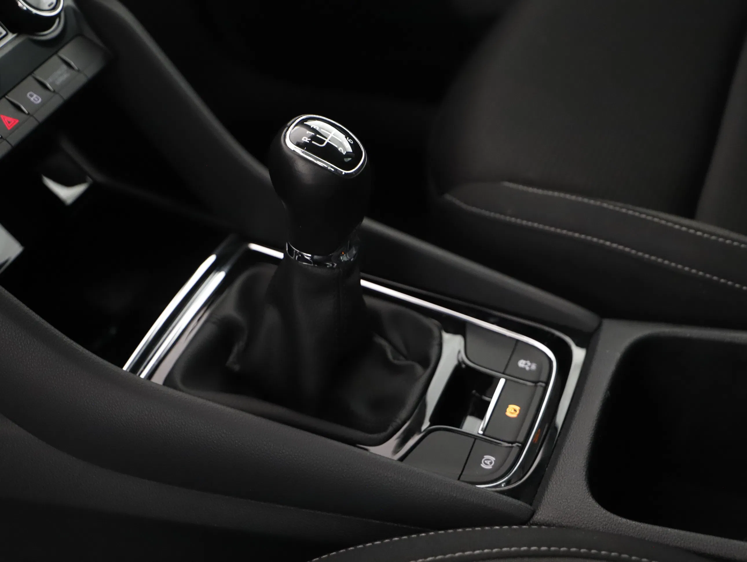 Skoda Karoq 2.0 TDI Ambition | Bild 5 von 22