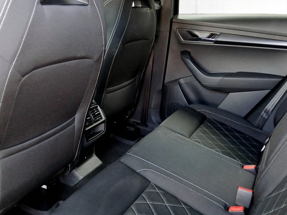 Skoda Karoq 2.0 TDI Sportline | Bild 20 von 22