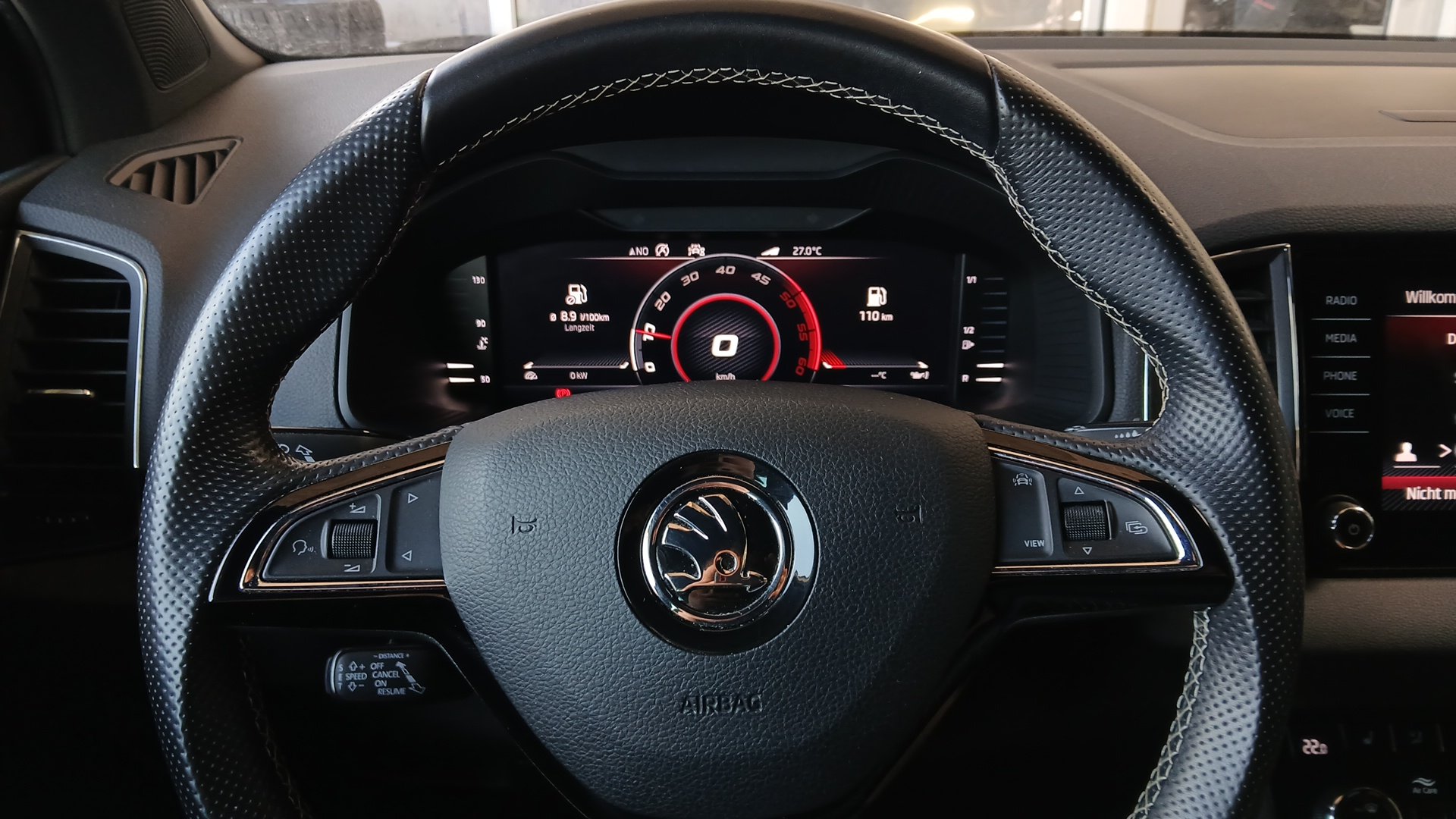 Skoda Karoq 2.0 TDI Sportline | Bild 13 von 22