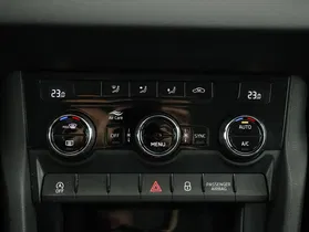 Skoda Karoq Ambition TDI | Thumbnail 23 von 31