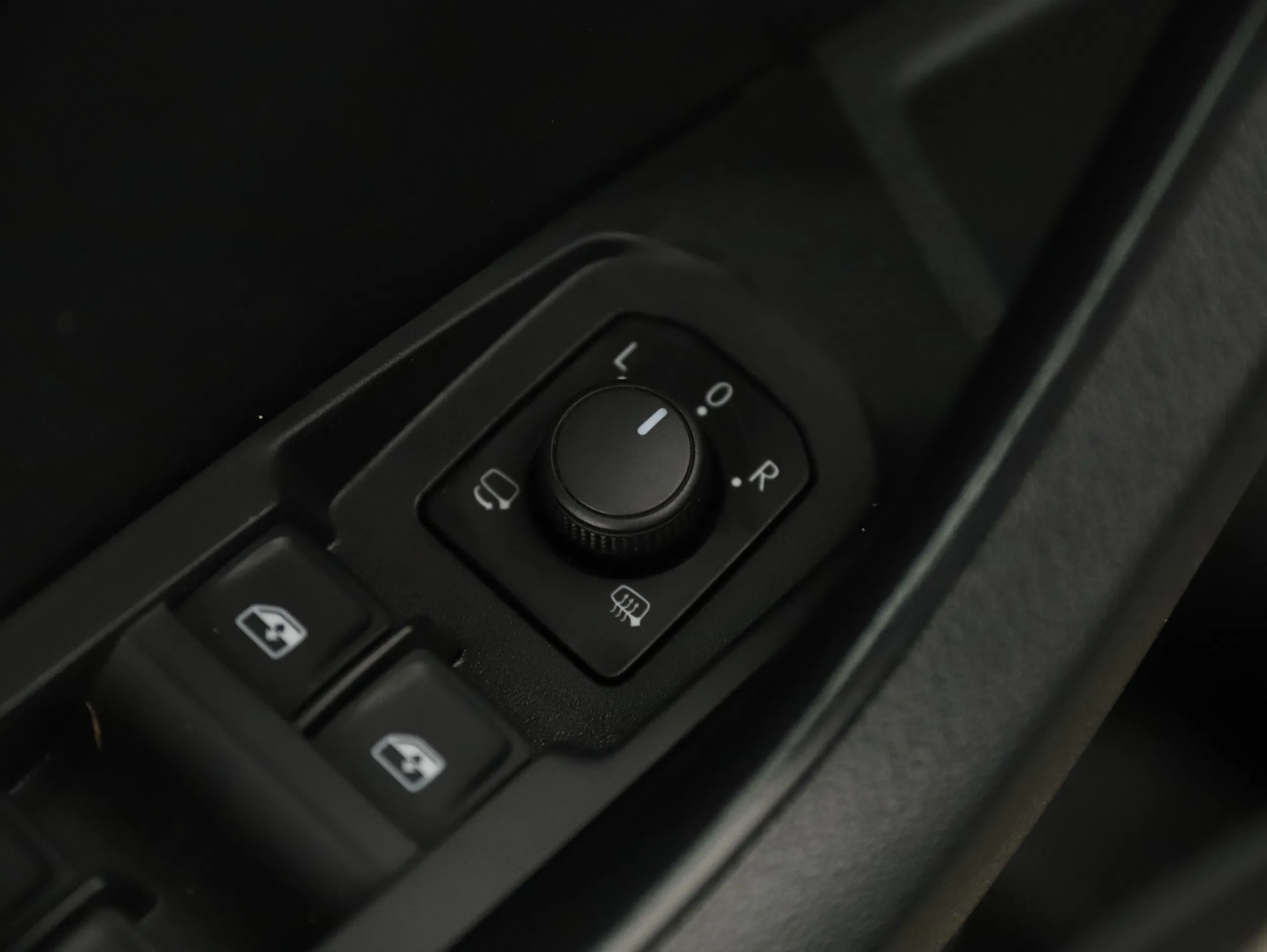 Skoda Karoq Ambition TDI | Bild 27 von 31