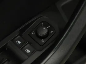 Skoda Karoq Ambition TDI | Thumbnail 27 von 31