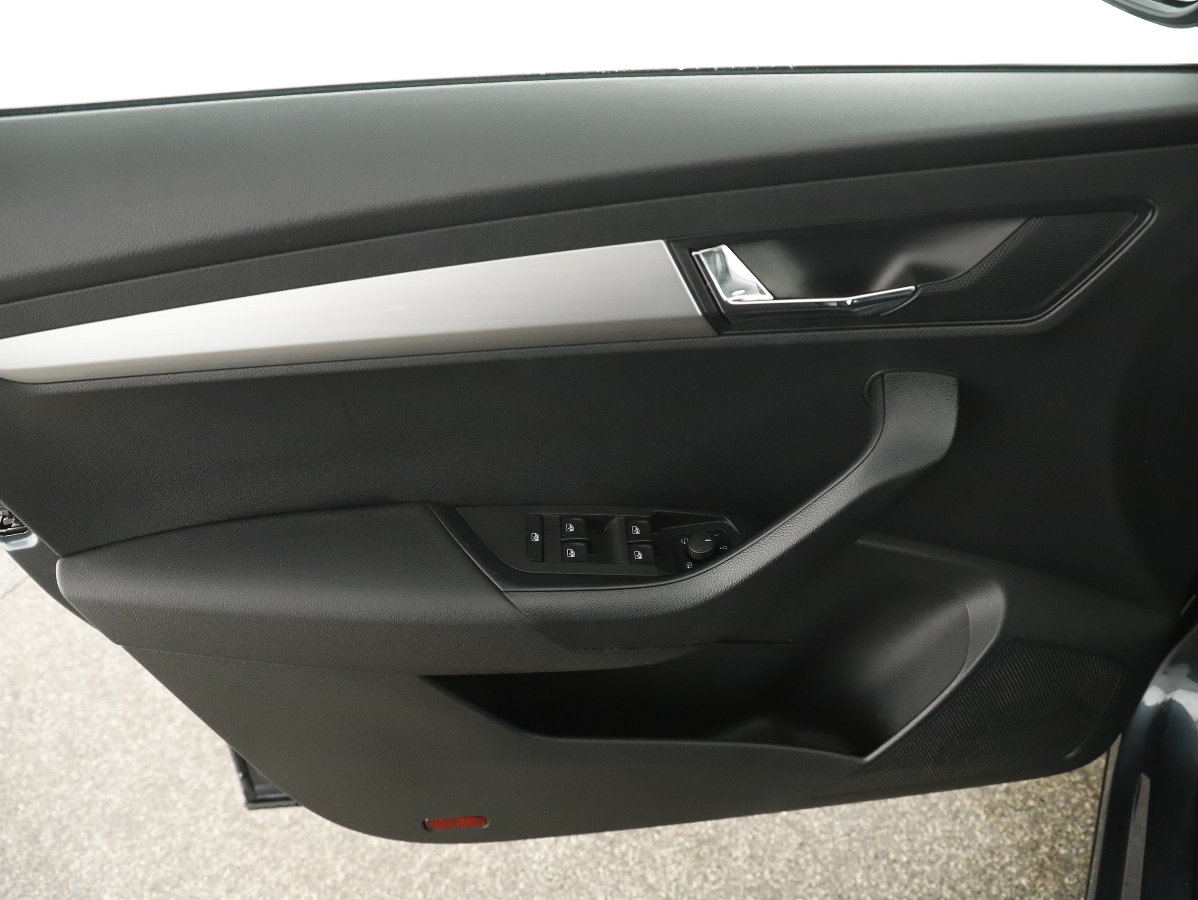 Skoda Karoq Ambition TDI | Bild 10 von 31