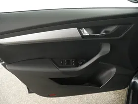 Skoda Karoq Ambition TDI | Thumbnail 10 von 31