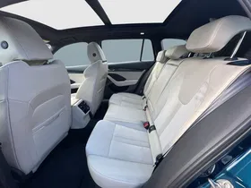 Skoda Octavia Combi 2.0 TDI Premium | Thumbnail 20 von 24