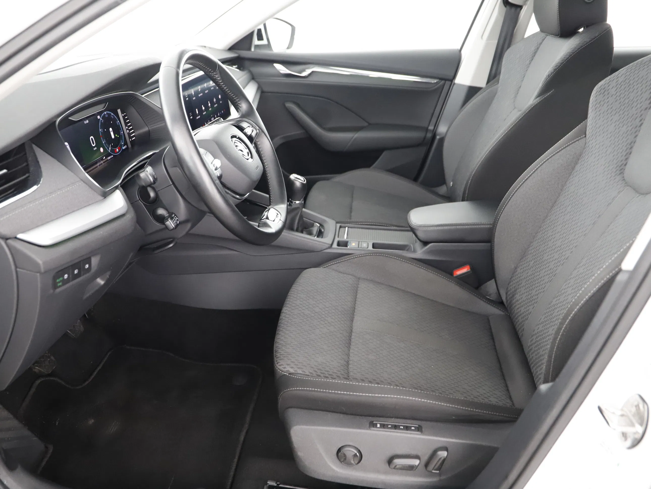 Skoda Octavia Combi 2.0 TDI Style | Bild 8 von 22