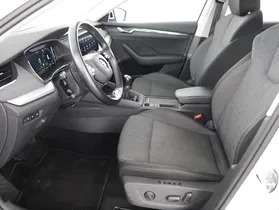 Skoda Octavia Combi 2.0 TDI Style | Thumbnail 8 von 22