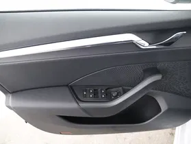Skoda Octavia Combi 2.0 TDI Style | Thumbnail 4 von 22